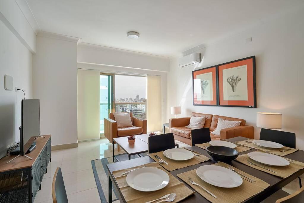Escape Apartments, Balcony, Pool, Gym & Spa In La Julia Santo Domingo Exterior photo