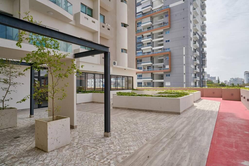 Escape Apartments, Balcony, Pool, Gym & Spa In La Julia Santo Domingo Exterior photo