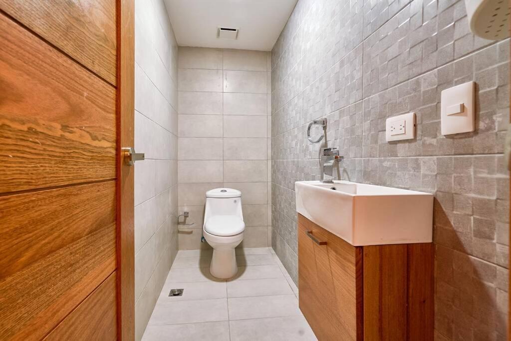 Escape Apartments, Balcony, Pool, Gym & Spa In La Julia Santo Domingo Exterior photo