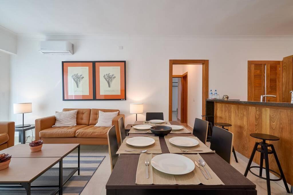 Escape Apartments, Balcony, Pool, Gym & Spa In La Julia Santo Domingo Exterior photo
