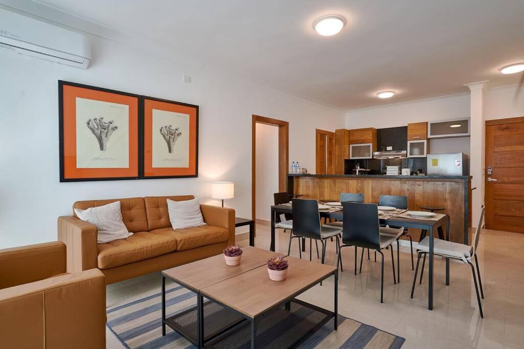 Escape Apartments, Balcony, Pool, Gym & Spa In La Julia Santo Domingo Exterior photo