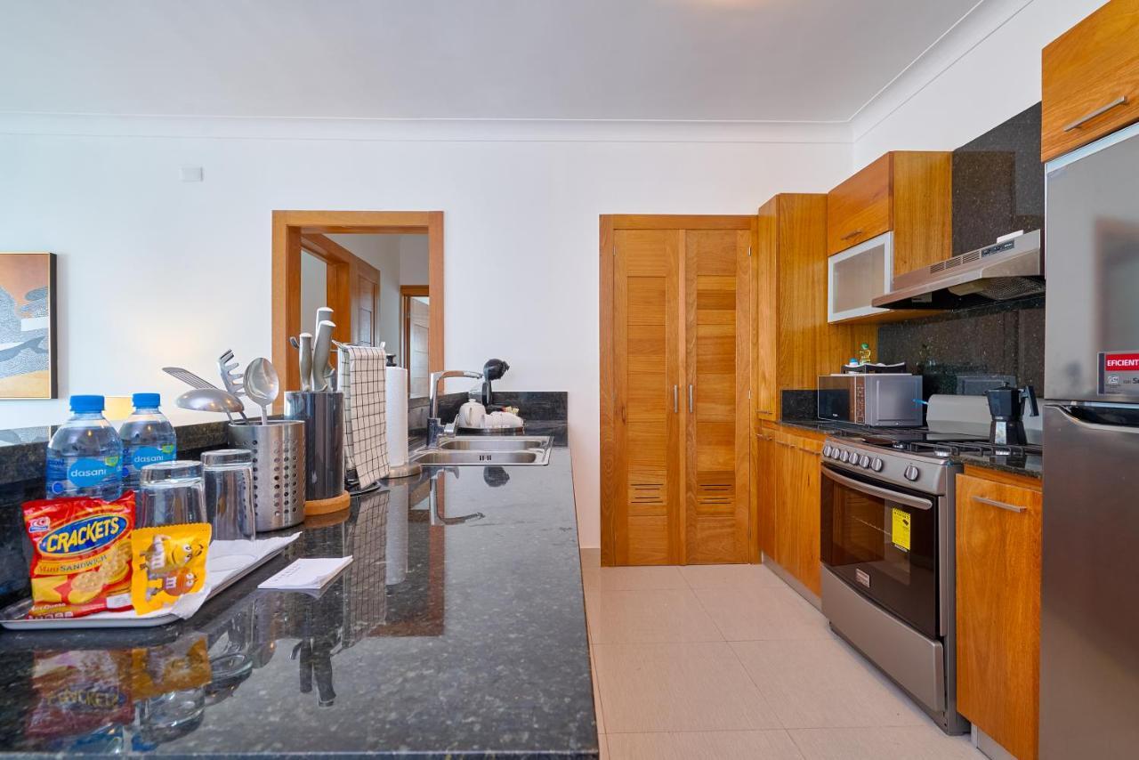 Escape Apartments, Balcony, Pool, Gym & Spa In La Julia Santo Domingo Exterior photo